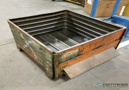 Metal Bins For Wanted: Metal Bins: 37x33x22 with Drop Gate - image 2 Metal Bins For Wanted: Metal Bins: 37x33x22 with Drop Gate - image 2