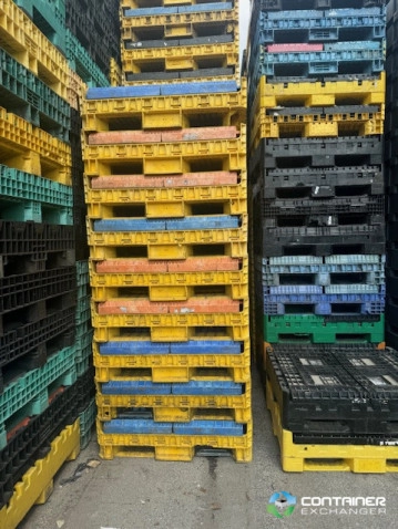 Pallet Containers For Sale: Used 45x48x34 Collapsible Bulk Containers with Drop Doors Mixed Colors Ohio In Ohio - image 3 Pallet Containers For Sale: Used 45x48x34 Collapsible Bulk Containers with Drop Doors Mixed Colors Ohio In Ohio - image 3