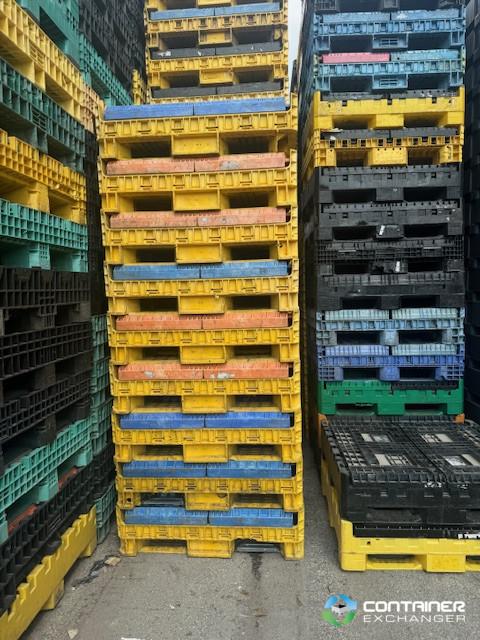 Pallet Containers For Sale: Used 45x48x34 Collapsible Bulk Containers with Drop Doors Mixed Colors Ohio In Ohio - image  3