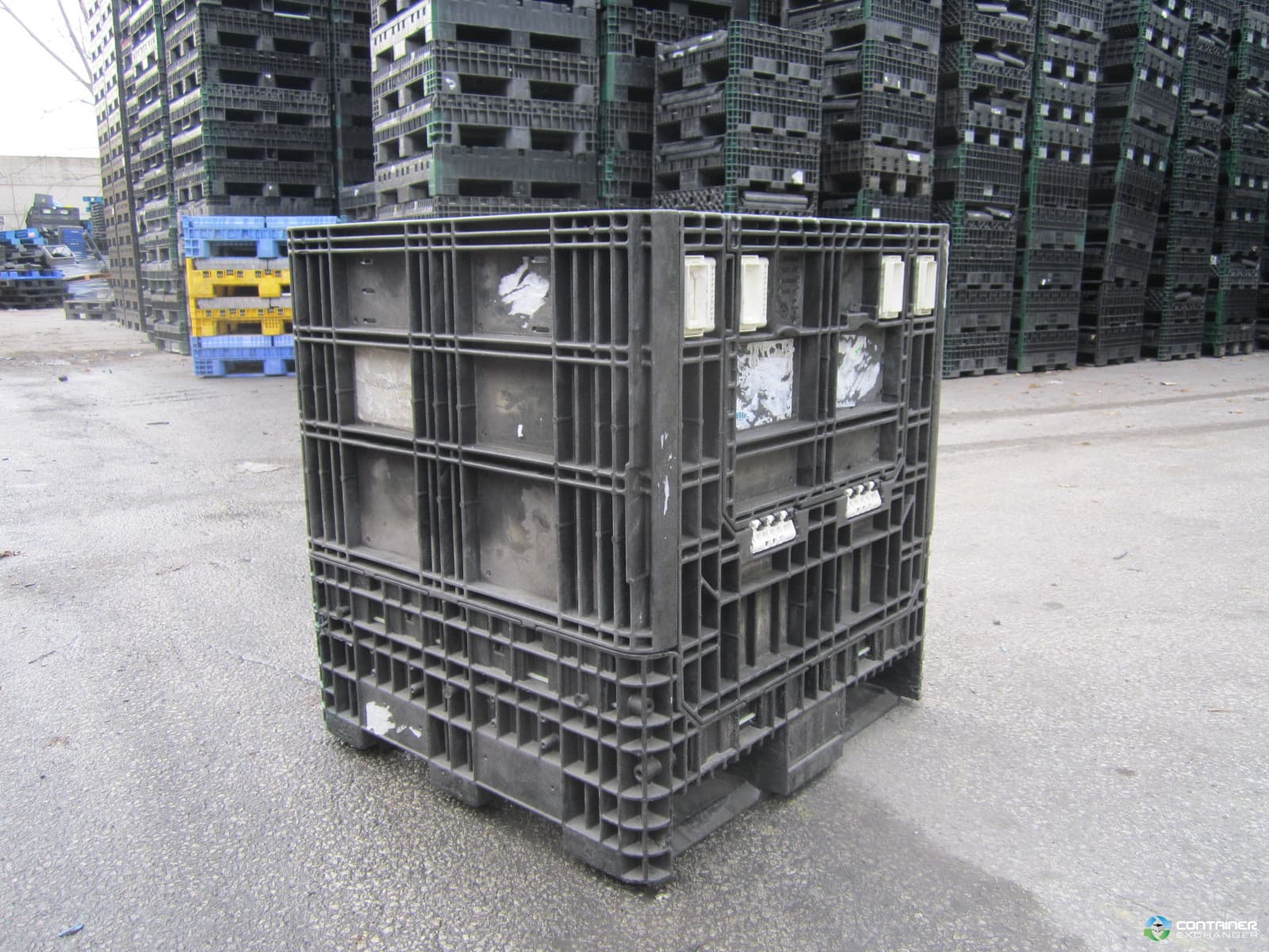 Pallet Containers For Sale: Used 30x32x34 Collapsible Bulk Containers with Drop Doors Mixed Colors In Ohio - image  2