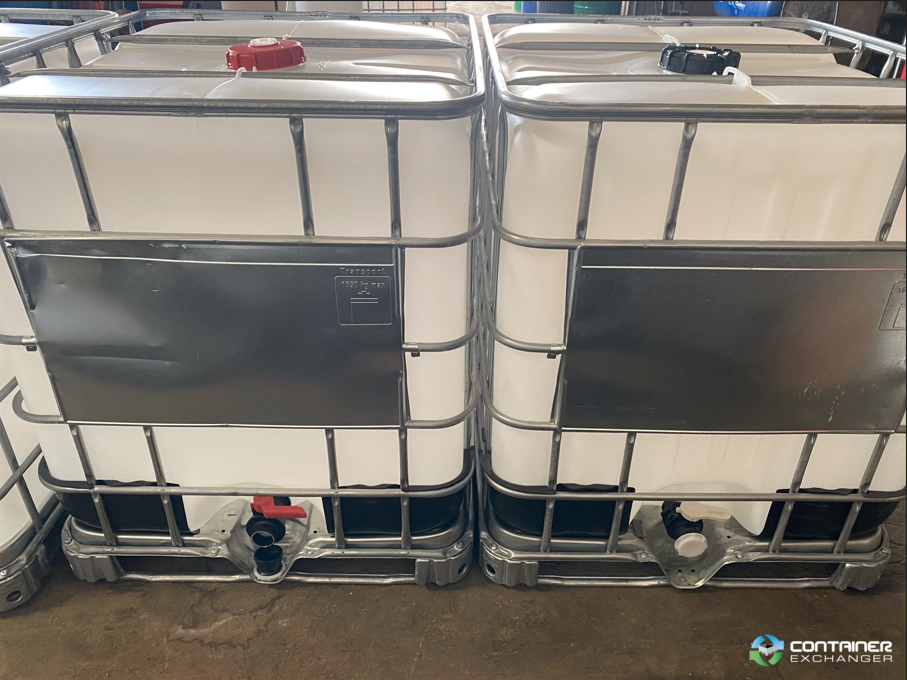 IBC Totes For Sale: Reconditioned 275 Gallon UN Rated IBC Totes with Ball Valves- Non Food Grade Illinois In Illinois - image  2