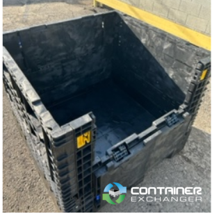 Pallet Containers For Sale: LIKE NEW 45x48x41 Collapsible Bulk Containers w. Drop Doors Michigan In Michigan - image  2