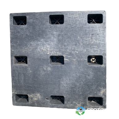 Plastic Pallets For Sale: Used 45x45 Nestable Heavy Duty Plastic Pallets Ohio In Ohio - image  1