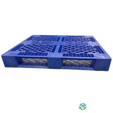 Plastic Pallets For Sale: Used 48x40x6 Stackable Plastic Pallets Medium Duty Rhode Island In Rhode Island - image  1