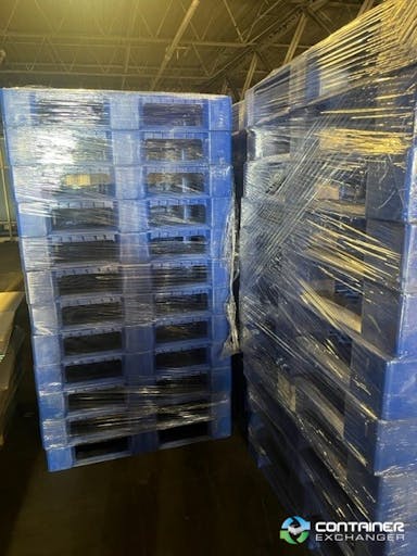 Plastic Pallets For Sale: Used 48x40x6 Stackable Plastic Pallets Medium Duty Rhode Island In Rhode Island - image  3