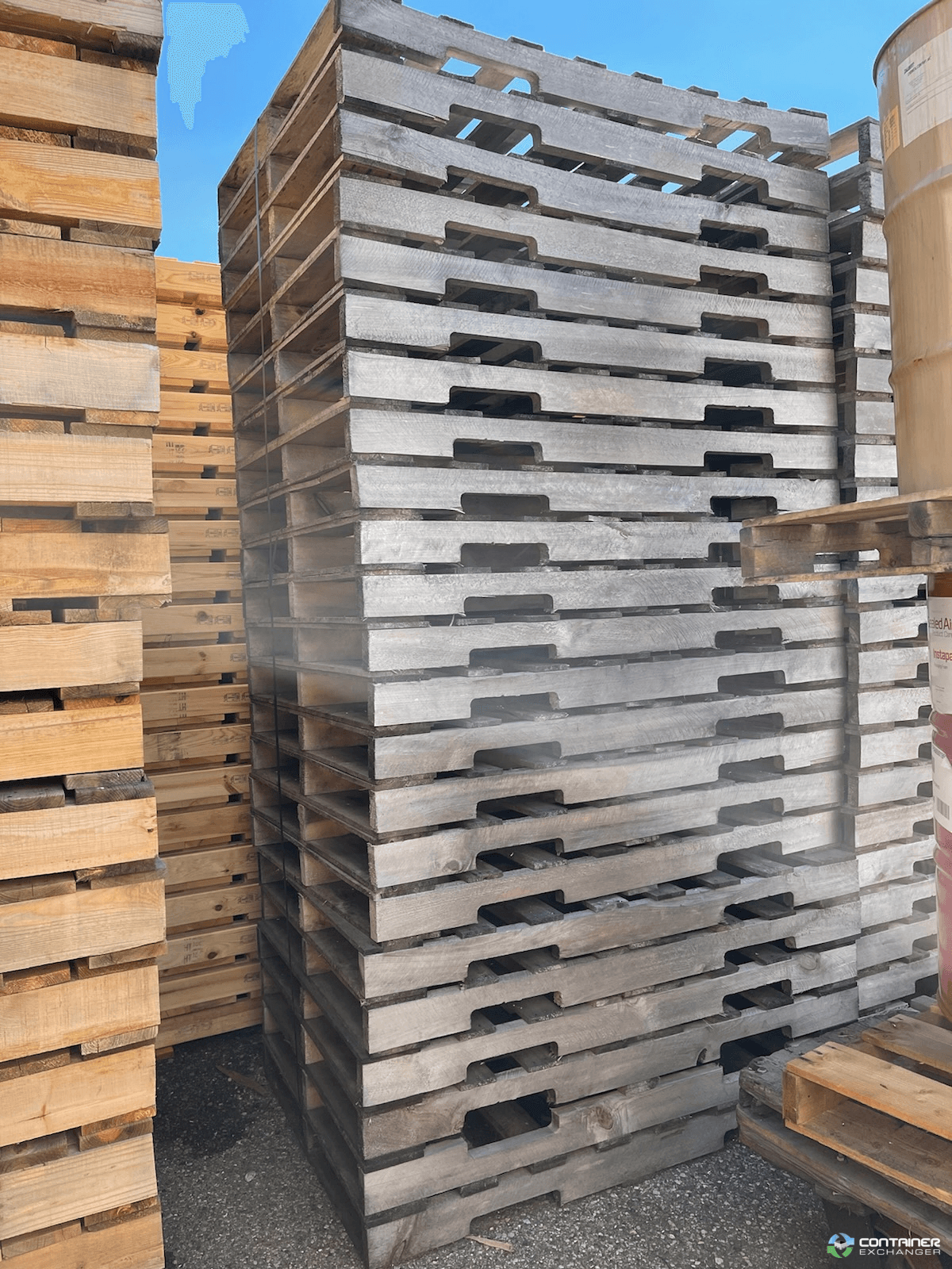 Wood Pallets For Sale: NEW 54x38x4.5 4-WAY PALLET NON HEAT TREATED In Michigan - image  1