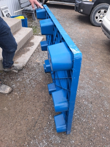Plastic Pallets For Sale: Used 48x40x5 Nestable Plastic Pallets Ontario In Ontario - image 2 Plastic Pallets For Sale: Used 48x40x5 Nestable Plastic Pallets Ontario In Ontario - image 2