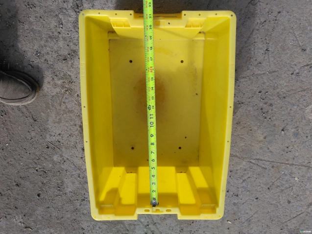 Stack & Nest Totes For Sale: New 23.75 x16.25x10.5 Stack and Nest Totes Pennsylvania In Pennsylvania - image 2 Stack & Nest Totes For Sale: New 23.75 x16.25x10.5 Stack and Nest Totes Pennsylvania In Pennsylvania - image 2