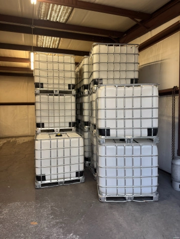 IBC Totes For Sale: New 275 Gallon IBC Totes with Reconditioned Cages Alabama In Alabama - image 2 IBC Totes For Sale: New 275 Gallon IBC Totes with Reconditioned Cages Alabama In Alabama - image 2