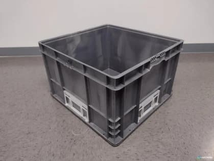 Stacking Totes For Sale: Used 24x22x14 Stacking totes - Minimum Order 96 pcs In Mississippi - image 2 Stacking Totes For Sale: Used 24x22x14 Stacking totes - Minimum Order 96 pcs In Mississippi - image 2