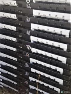 Plastic Pallets For Sale: Used 44x48x5 Medium Duty Plastic Pallets with Seatbelts Georgia In Georgia - image 2 Plastic Pallets For Sale: Used 44x48x5 Medium Duty Plastic Pallets with Seatbelts Georgia In Georgia - image 2