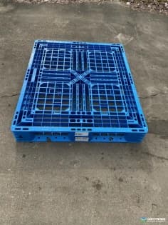 Plastic Pallets For Sale: Used 40x48x6 Heavy Duty Stackable Plastic Pallet IL In Tennessee - image 2 Plastic Pallets For Sale: Used 40x48x6 Heavy Duty Stackable Plastic Pallet IL In Tennessee - image 2