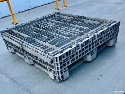 Pallet Containers For Sale: Used 45x48x34 Collapsible Bulk Containers with Drop Doors Black Colors Ontario In Ontario - image 2 Pallet Containers For Sale: Used 45x48x34 Collapsible Bulk Containers with Drop Doors Black Colors Ontario In Ontario - image 2