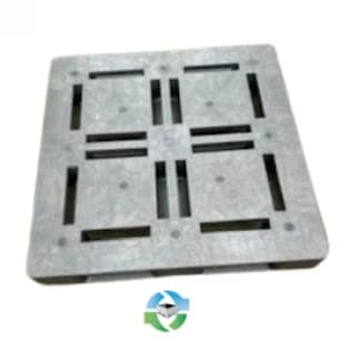 Plastic Pallets For Sale: Used 43x43x4.5 Export Plastic Pallets Ohio In Ohio - image 1 Plastic Pallets For Sale: Used 43x43x4.5 Export Plastic Pallets Ohio In Ohio - image 1