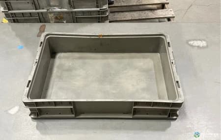 Stacking Totes For Sale: Used 24x15x5 Stacking Totes California In California - image 2 Stacking Totes For Sale: Used 24x15x5 Stacking Totes California In California - image 2