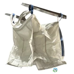 Bulk Bags - FIBC For Sale: New 43x43x40 Baffled Spout Top Spout Discharge 2,300lbs SWL Texas In Texas - image 1 Bulk Bags - FIBC For Sale: New 43x43x40 Baffled Spout Top Spout Discharge 2,300lbs SWL Texas In Texas - image 1