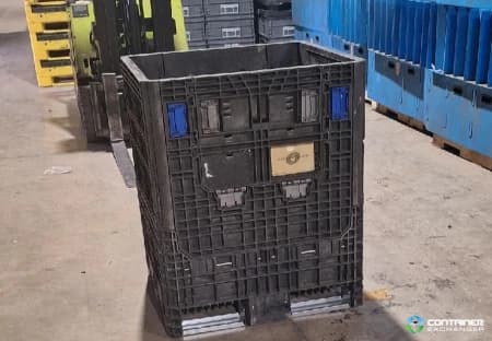Pallet Containers For Sale: Refurbished 30x32x39 Collapsible Bulk Containers with Drop Doors Indiana In Indiana - image 2 Pallet Containers For Sale: Refurbished 30x32x39 Collapsible Bulk Containers with Drop Doors Indiana In Indiana - image 2
