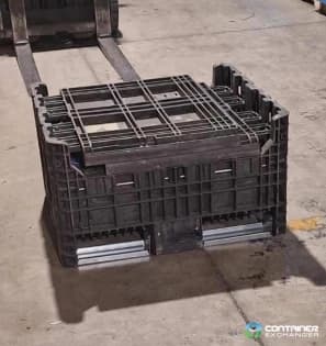 Pallet Containers For Sale: Refurbished 30x32x39 Collapsible Bulk Containers with Drop Doors Indiana In Indiana - image 3 Pallet Containers For Sale: Refurbished 30x32x39 Collapsible Bulk Containers with Drop Doors Indiana In Indiana - image 3