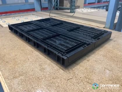 Stacking Totes For Sale: Used 23.5x15.75x12.5 Collapsible Stacking Totes Connecticut In Connecticut - image 3 Stacking Totes For Sale: Used 23.5x15.75x12.5 Collapsible Stacking Totes Connecticut In Connecticut - image 3