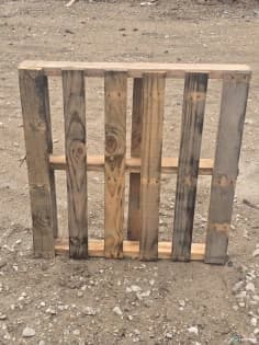 Wood Pallets For Sale: Used 36x36x5 Wood Pallets Illinois In Illinois - image 2 Wood Pallets For Sale: Used 36x36x5 Wood Pallets Illinois In Illinois - image 2