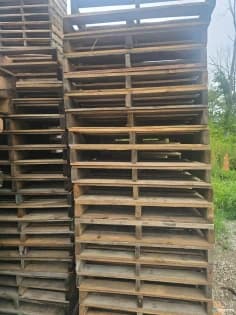 Wood Pallets For Sale: Used 36x36x5 Wood Pallets Illinois In Illinois - image 3 Wood Pallets For Sale: Used 36x36x5 Wood Pallets Illinois In Illinois - image 3