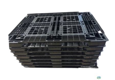 Plastic Pallets For Sale: Used 46.5 x 45 x 4.75 Plastic Pallets Kentucky In Kentucky - image 1 Plastic Pallets For Sale: Used 46.5 x 45 x 4.75 Plastic Pallets Kentucky In Kentucky - image 1