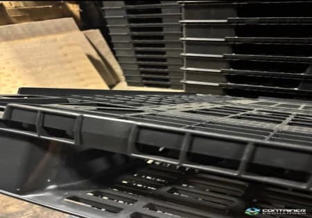 Plastic Pallets For Sale: Used 46.5 x 45 x 4.75 Plastic Pallets Kentucky In Kentucky - image 4 Plastic Pallets For Sale: Used 46.5 x 45 x 4.75 Plastic Pallets Kentucky In Kentucky - image 4