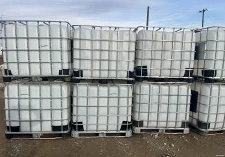 IBC Totes For Sale: Used 275 Gallon IBC Totes Previously Held Food Grade Alberta In Alberta - image 5 IBC Totes For Sale: Used 275 Gallon IBC Totes Previously Held Food Grade Alberta In Alberta - image 5
