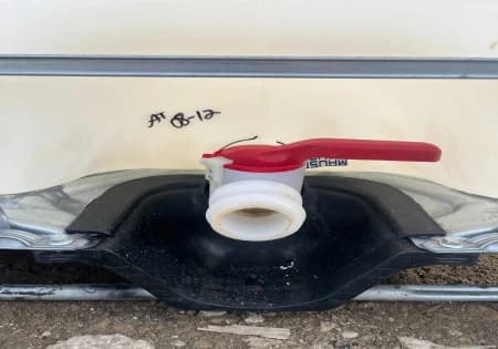 IBC Totes For Sale: Used 275 Gallon IBC Totes Previously Held Food Grade Alberta In Alberta - image 6 IBC Totes For Sale: Used 275 Gallon IBC Totes Previously Held Food Grade Alberta In Alberta - image 6