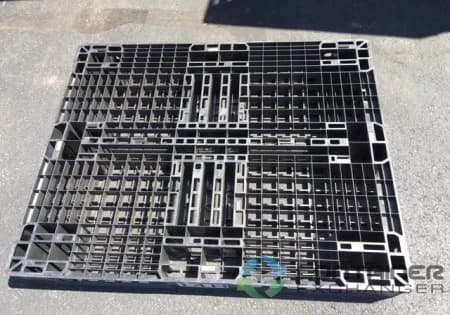 Plastic Pallets For Sale: Used 51x43 Stackable Plastic Pallet In New Jersey - image 1 Plastic Pallets For Sale: Used 51x43 Stackable Plastic Pallet In New Jersey - image 1