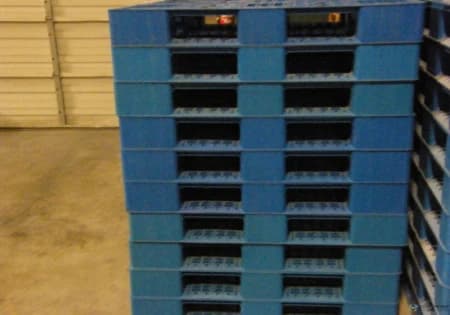 Plastic Pallets For Sale: Used 39x47x6 Stackable Plastic Pallets North Carolina In North Carolina - image 3 Plastic Pallets For Sale: Used 39x47x6 Stackable Plastic Pallets North Carolina In North Carolina - image 3