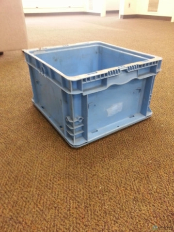 Stacking Totes For Sale: Used 16x15x9 Stacking Totes Blue In Ohio - image 1 Stacking Totes For Sale: Used 16x15x9 Stacking Totes Blue In Ohio - image 1