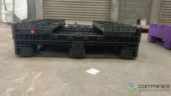 Pallet Containers For Sale: Refurbished 48x45x25 Collapsible Bulk Containers - Mixed colors In Indiana - image 2 Pallet Containers For Sale: Refurbished 48x45x25 Collapsible Bulk Containers - Mixed colors In Indiana - image 2
