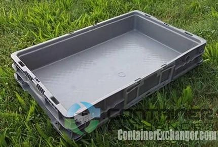 Stacking Totes For Sale: Used 24x15x4 Stacking Totes Ontario In Ontario - image 1 Stacking Totes For Sale: Used 24x15x4 Stacking Totes Ontario In Ontario - image 1