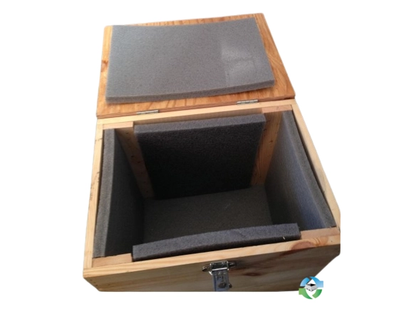 Wood Crates For Sale: NEW 24x17x23 Wooden Shipping Crates With Lids Hinges and Foam Lining Illinois In Illinois - image 2 Wood Crates For Sale: NEW 24x17x23 Wooden Shipping Crates With Lids Hinges and Foam Lining Illinois In Illinois - image 2