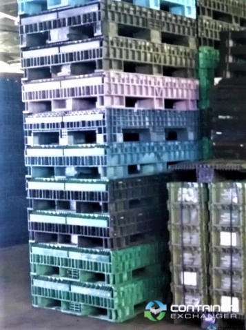 Pallet Containers For Sale: Used 45x48x34 Collapsible Bulk Containers w. Drop Doors - Mixed Colors South Carolina In South Carolina - image 3 Pallet Containers For Sale: Used 45x48x34 Collapsible Bulk Containers w. Drop Doors - Mixed Colors South Carolina In South Carolina - image 3