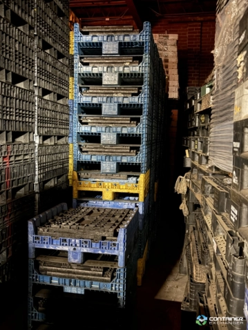 Pallet Containers For Sale: Used 30x32x34 Collapsible Bulk Containers with drop doors - Black In South Carolina - image 2 Pallet Containers For Sale: Used 30x32x34 Collapsible Bulk Containers with drop doors - Black In South Carolina - image 2