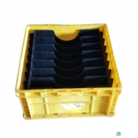 Stacking Totes For Sale: Used 23x22x10 Hard Plastic Totes Texas In Texas - image 1 Stacking Totes For Sale: Used 23x22x10 Hard Plastic Totes Texas In Texas - image 1
