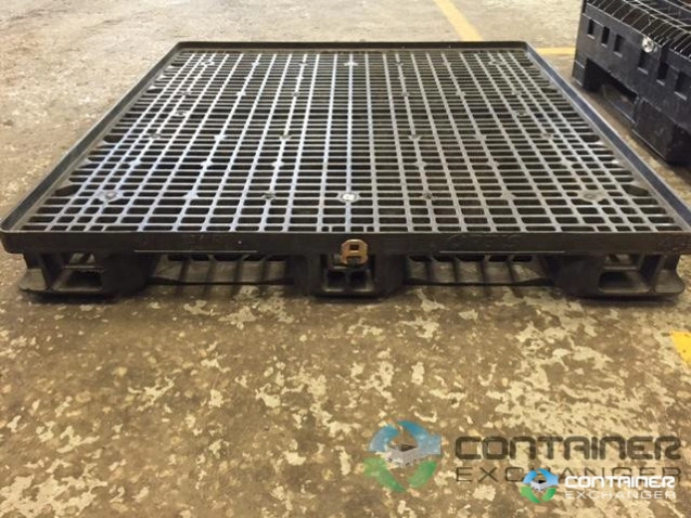 Plastic Pallets For Sale: Used 48x45 Plastic Pallets with Top Caps Ontario In Ontario - image 2 Plastic Pallets For Sale: Used 48x45 Plastic Pallets with Top Caps Ontario In Ontario - image 2