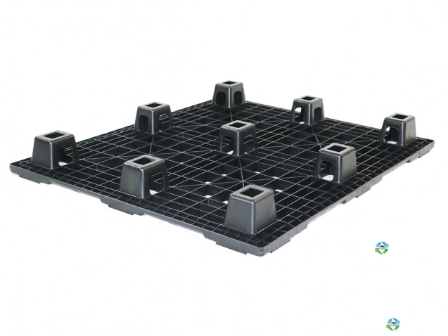 Plastic Pallets For Sale: New 40 x 48 Medium-Heavy Duty Stackable Plastic Pallet - 3 Runner - Assembled In Michigan - image 3 Plastic Pallets For Sale: New 40 x 48 Medium-Heavy Duty Stackable Plastic Pallet - 3 Runner - Assembled In Michigan - image 3