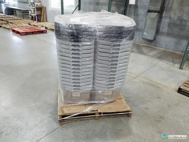 Stack & Nest Totes For Sale: Clearanced - New & Used 21.5x17.5x16.5 Stack and Nest Totes Florida In Florida - image 3 Stack & Nest Totes For Sale: Clearanced - New & Used 21.5x17.5x16.5 Stack and Nest Totes Florida In Florida - image 3