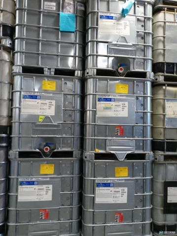 IBC Totes For Sale: Reconditioned 275 Gallon IBC Totes with Outer Steel Jacket UN Rated Michigan In Michigan - image 3 IBC Totes For Sale: Reconditioned 275 Gallon IBC Totes with Outer Steel Jacket UN Rated Michigan In Michigan - image 3