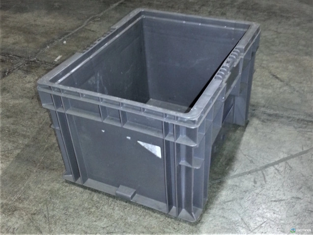 Stacking Totes For Sale: Used 12x15x9 Stacking Totes Ohio In Ohio - image 2 Stacking Totes For Sale: Used 12x15x9 Stacking Totes Ohio In Ohio - image 2
