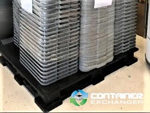 Nesting Totes For Sale: Used 20x15x5 Food Grade Nesting Totes with Lids Ontario In Ontario - image 3 Nesting Totes For Sale: Used 20x15x5 Food Grade Nesting Totes with Lids Ontario In Ontario - image 3