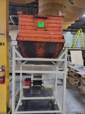 Metal Bins For Sale: Used 43x40x29 Rigid Drop Bottom Metal Bins Ontario In Ontario - image 2 Metal Bins For Sale: Used 43x40x29 Rigid Drop Bottom Metal Bins Ontario In Ontario - image 2