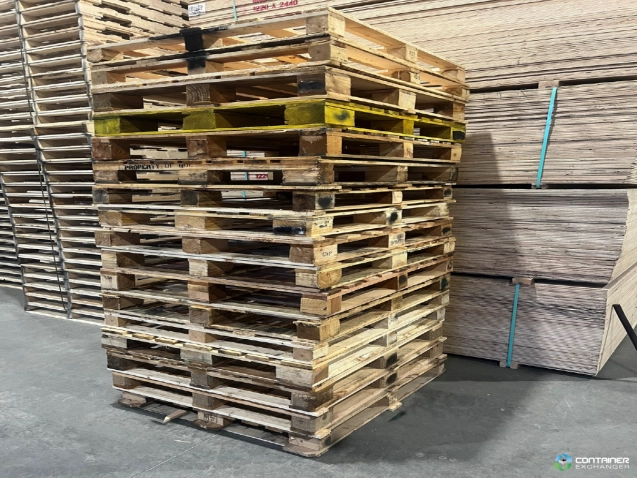 Wood Pallets For Sale: Refurbished 48x40x6 Block Pallets Ontario In Ontario - image 3 Wood Pallets For Sale: Refurbished 48x40x6 Block Pallets Ontario In Ontario - image 3