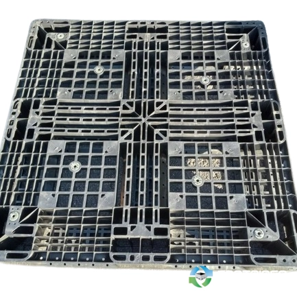 Plastic Pallets For Sale: Used 43x43x5.3 Stackable Medium Duty Plastic Pallets Missouri In Missouri - image 1 Plastic Pallets For Sale: Used 43x43x5.3 Stackable Medium Duty Plastic Pallets Missouri In Missouri - image 1