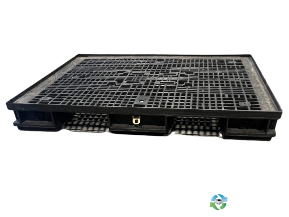 Plastic Pallets For Sale: Refurbished 48x57x5 Heavy Duty HDPE Stackable Plastic Pallets Ontario In Ontario - image 2 Plastic Pallets For Sale: Refurbished 48x57x5 Heavy Duty HDPE Stackable Plastic Pallets Ontario In Ontario - image 2