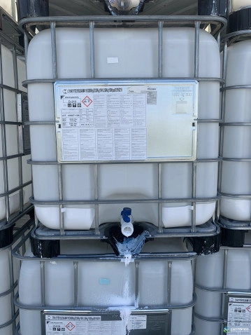 IBC Totes For Sale: Used 275 Gallon IBC Totes Non Food Grade Kansas In Kansas - image 2 IBC Totes For Sale: Used 275 Gallon IBC Totes Non Food Grade Kansas In Kansas - image 2