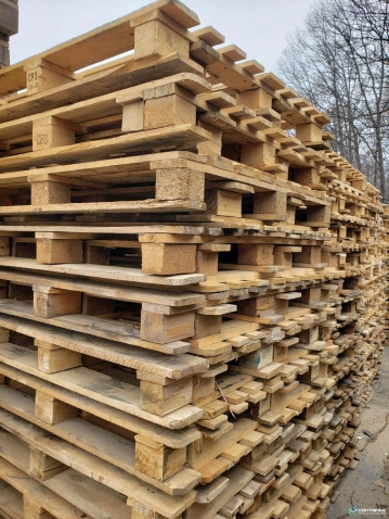 Wood Pallets For Sale: Refurbished 44.5X44.5 CP3 Wood Pallets QUEBEC In Quebec - image 2 Wood Pallets For Sale: Refurbished 44.5X44.5 CP3 Wood Pallets QUEBEC In Quebec - image 2